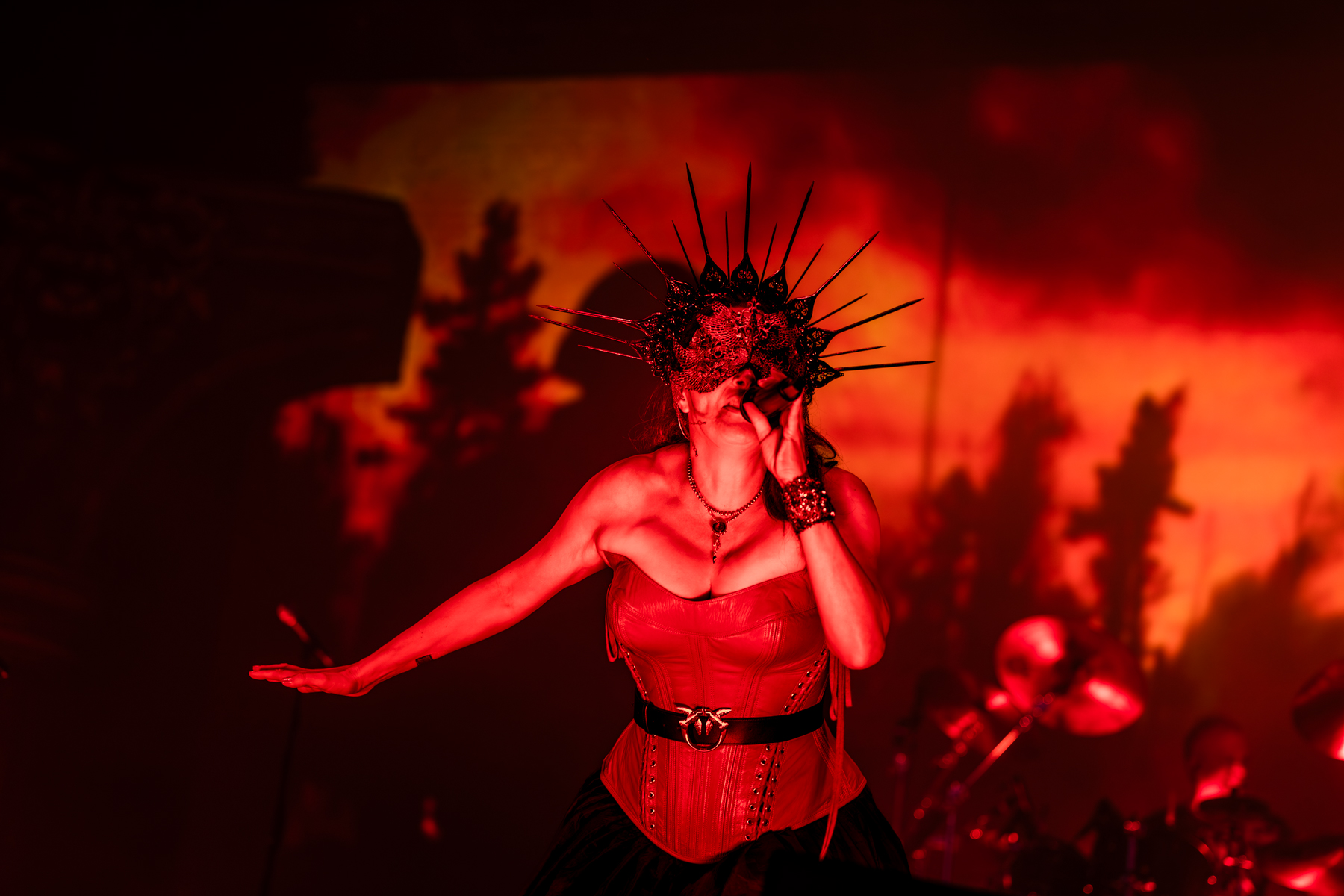 Within Temptation @ Vestrock, picture 3, photographed by Dorien Goetschalckx - FrontView Magazine