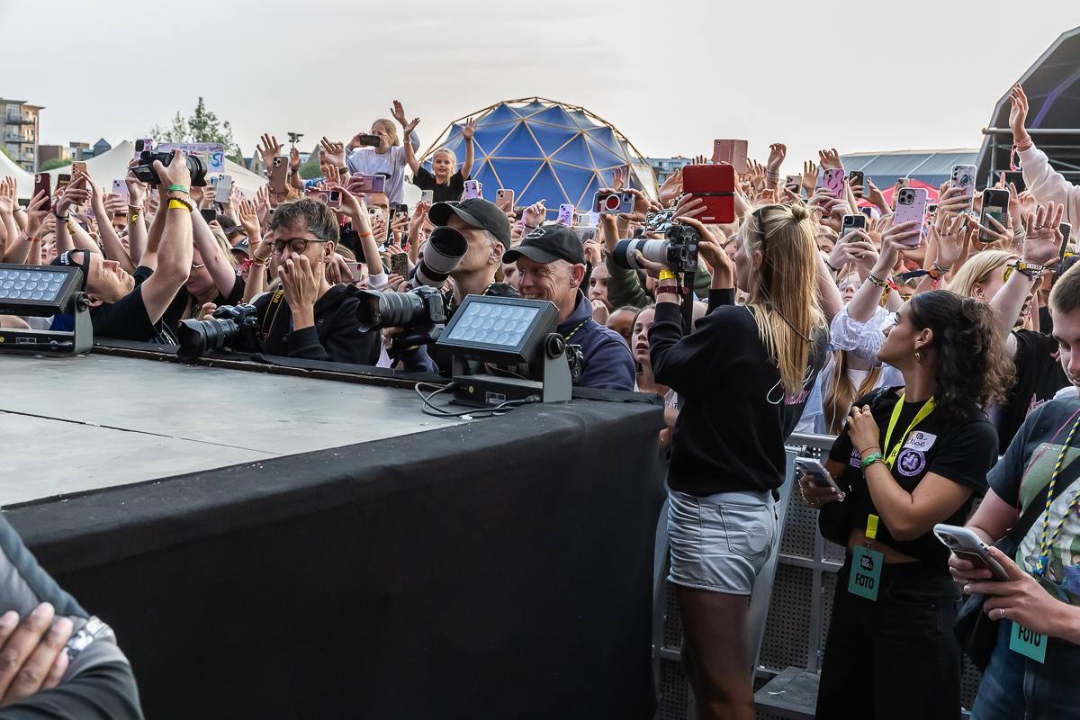Bankzitters @ Vestrock 2025, picture 2, photographed by Marc Verdonck - FrontView Magazine