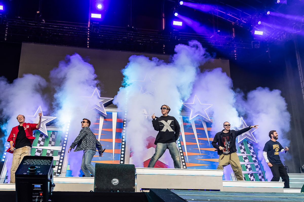 Bankzitters @ Vestrock 2025, picture 4, photographed by Marc Verdonck - FrontView Magazine