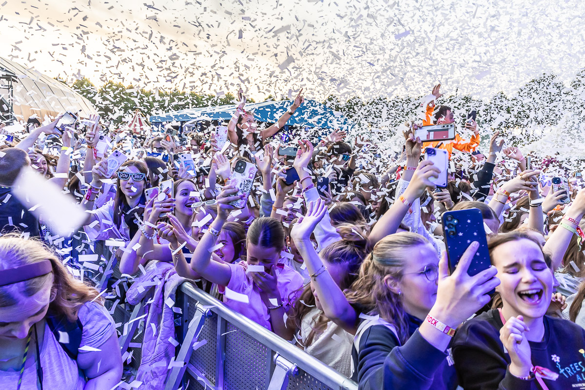 Bankzitters @ Vestrock 2025, picture 11, photographed by Marc Verdonck - FrontView Magazine