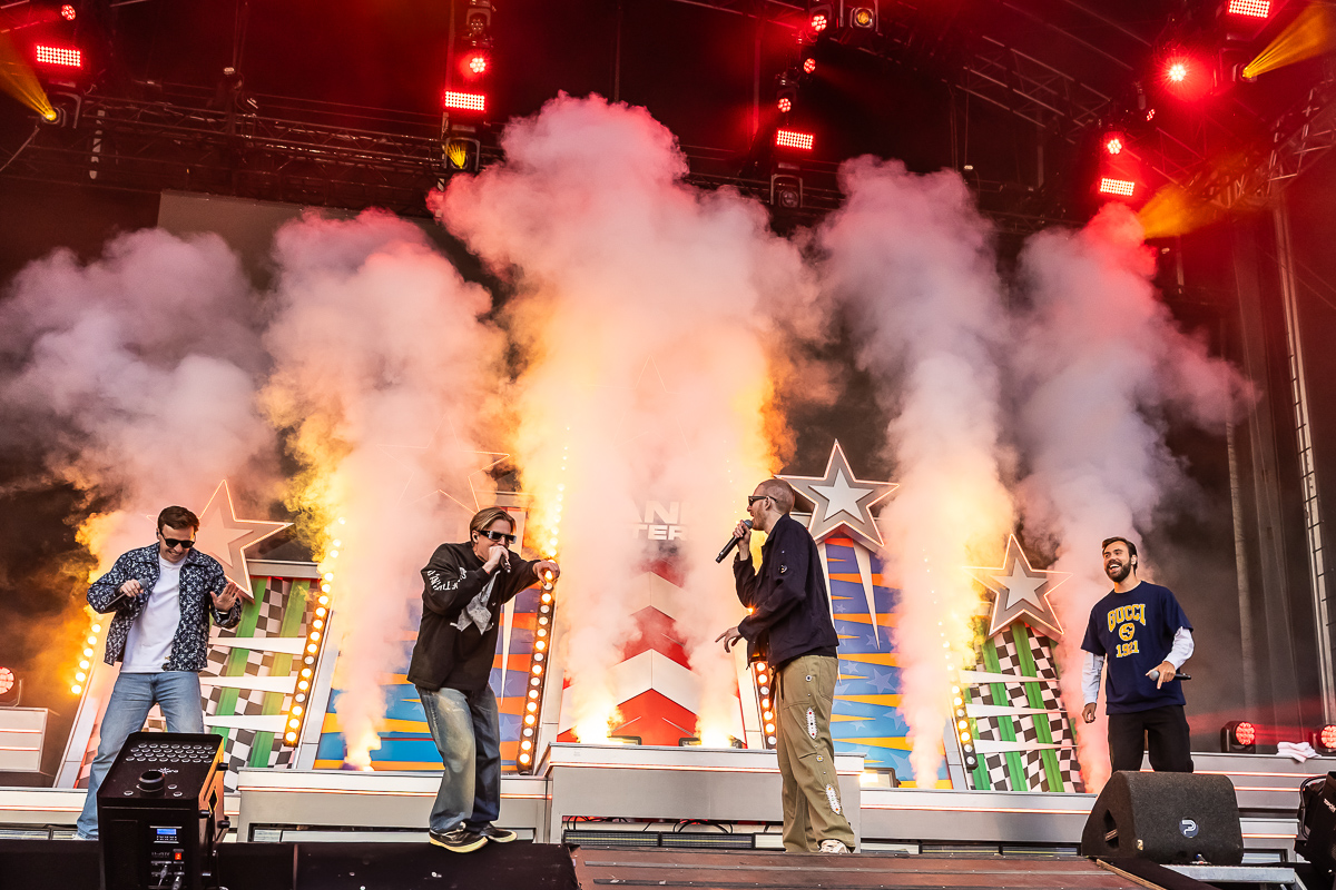 Bankzitters @ Vestrock 2025, picture 22, photographed by Marc Verdonck - FrontView Magazine