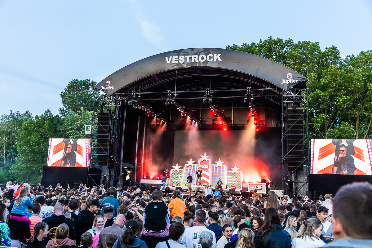 Bankzitters @ Vestrock 2025, picture 28, photographed by Marc Verdonck - FrontView Magazine