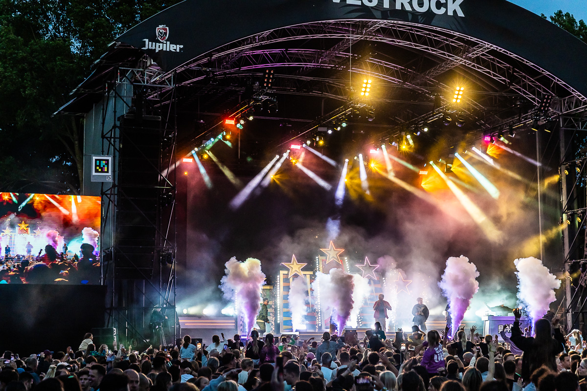 Bankzitters @ Vestrock 2025, picture 33, photographed by Marc Verdonck - FrontView Magazine