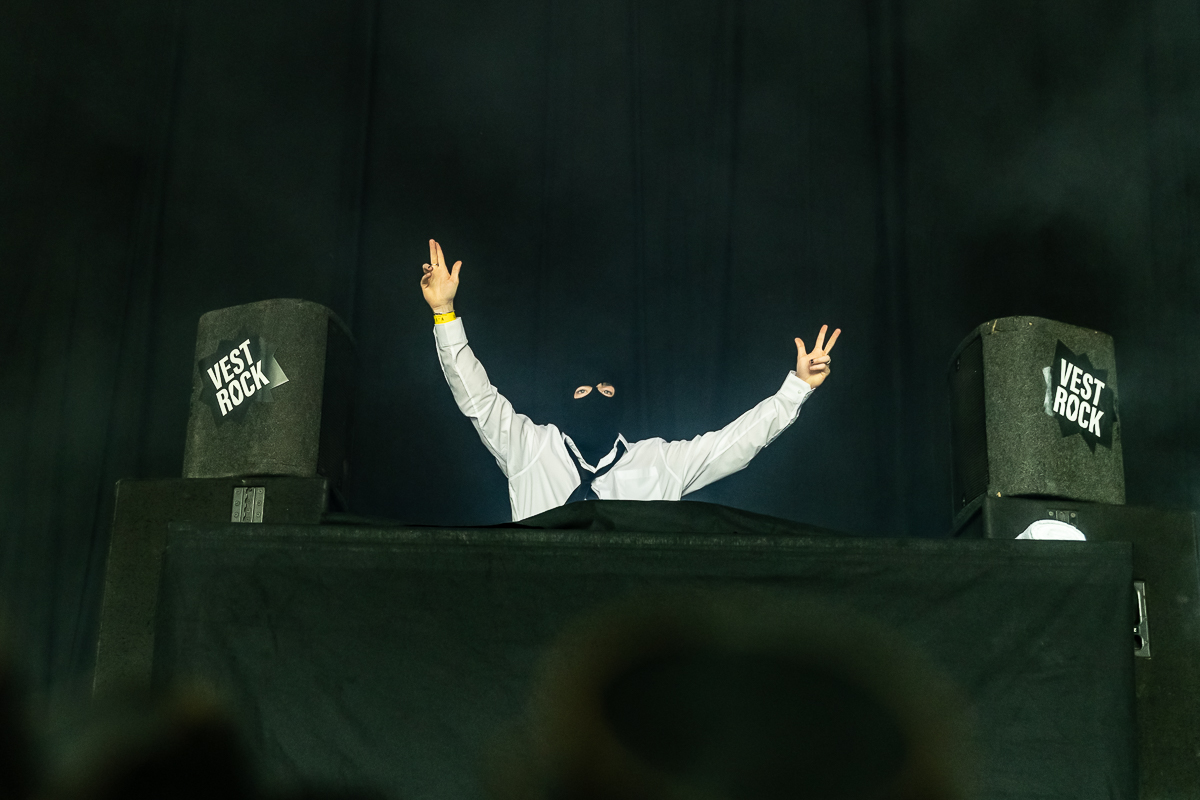 DIKKE BAAP @ Vestrock 2025, picture 6, photographed by Marc Verdonck - FrontView Magazine