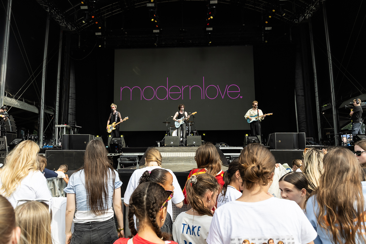 modernlove @ Vestrock 2025, picture 9, photographed by Marc Verdonck - FrontView Magazine