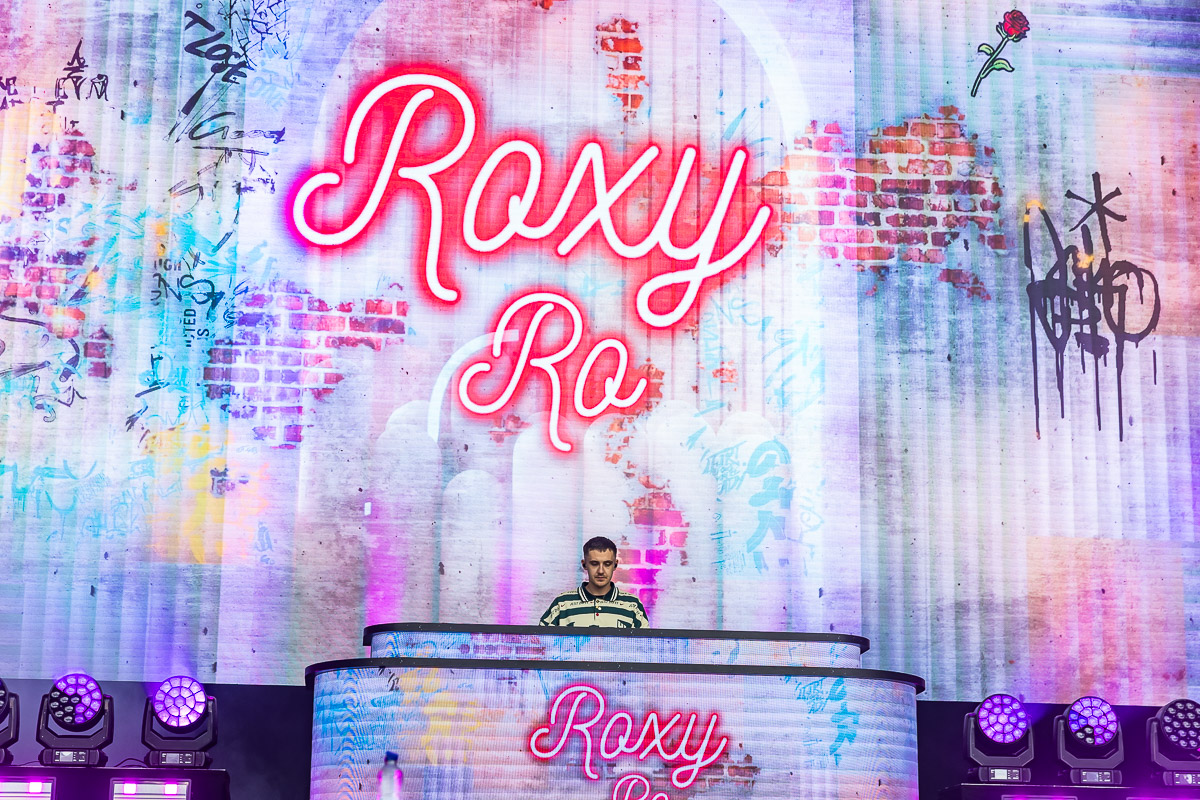 Roxy Dekker @ Vestrock 2025, picture 8, photographed by Marc Verdonck - FrontView Magazine