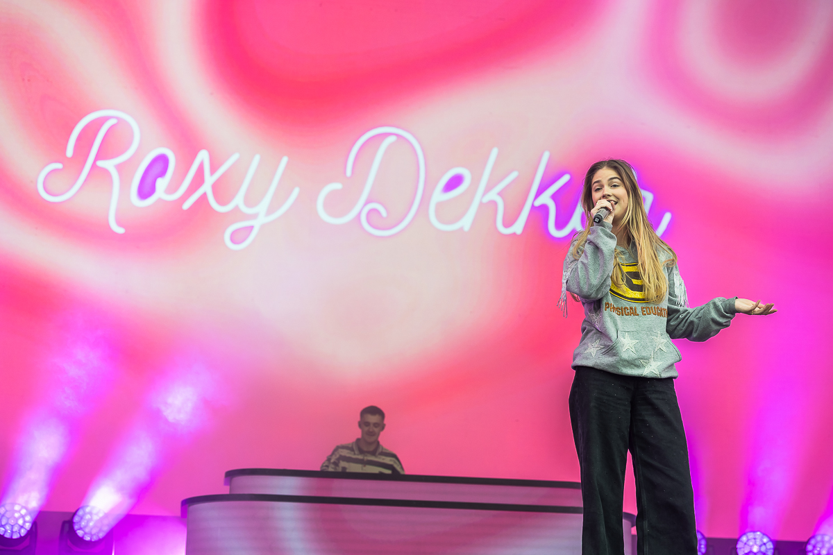 Roxy Dekker @ Vestrock 2025, picture 24, photographed by Marc Verdonck - FrontView Magazine