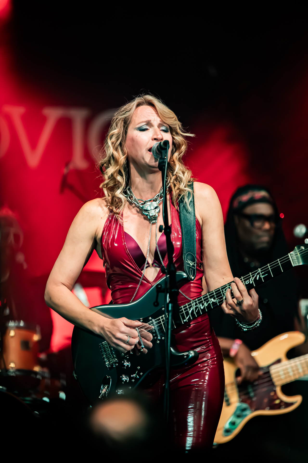 Ana Popovic @ Blues Peer, picture 8, photographed by Leen Verlinden - FrontView Magazine