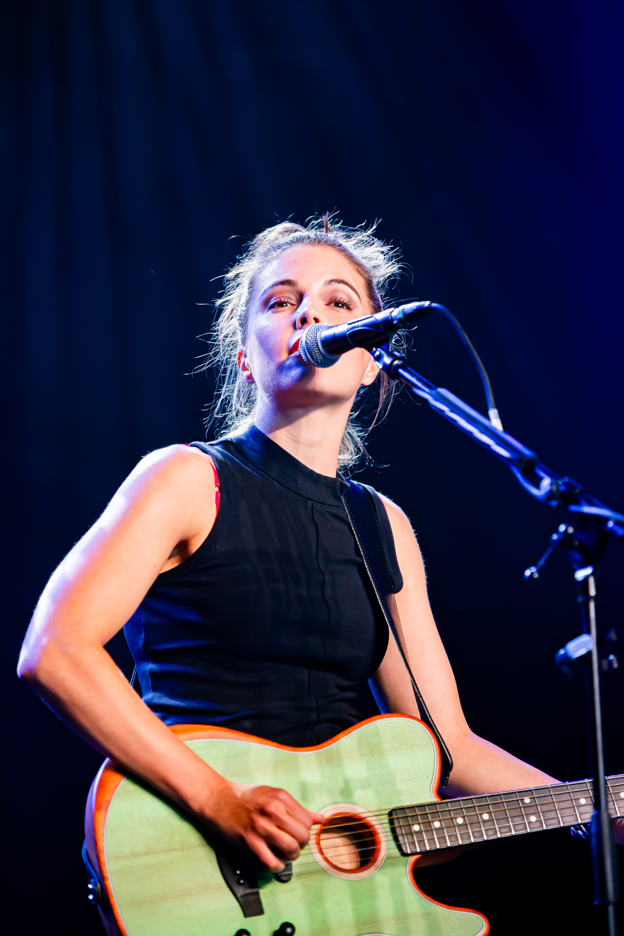 Emmy D'Arc @ Blues Peer, picture 5, photographed by Leen Verlinden - FrontView Magazine