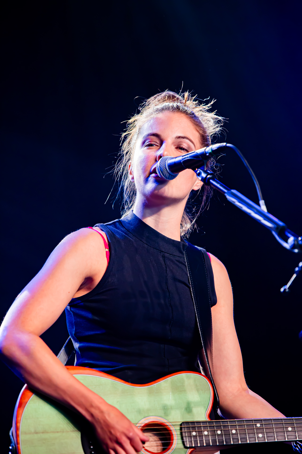 Emmy D'Arc @ Blues Peer, picture 9, photographed by Leen Verlinden - FrontView Magazine