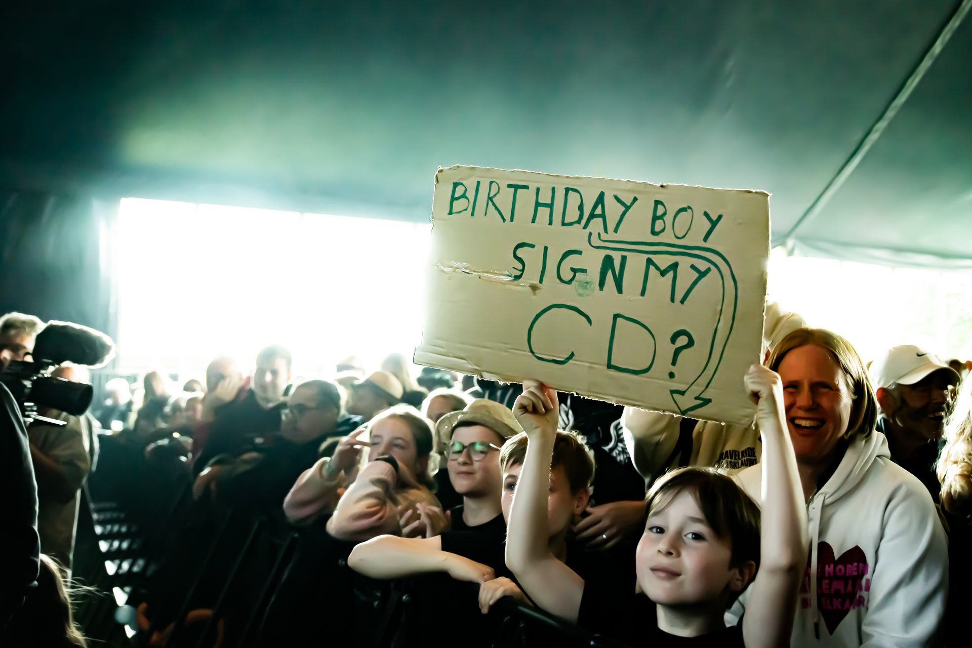 Equal Idiots @ Blues Peer, picture 20, photographed by Leen Verlinden - FrontView Magazine