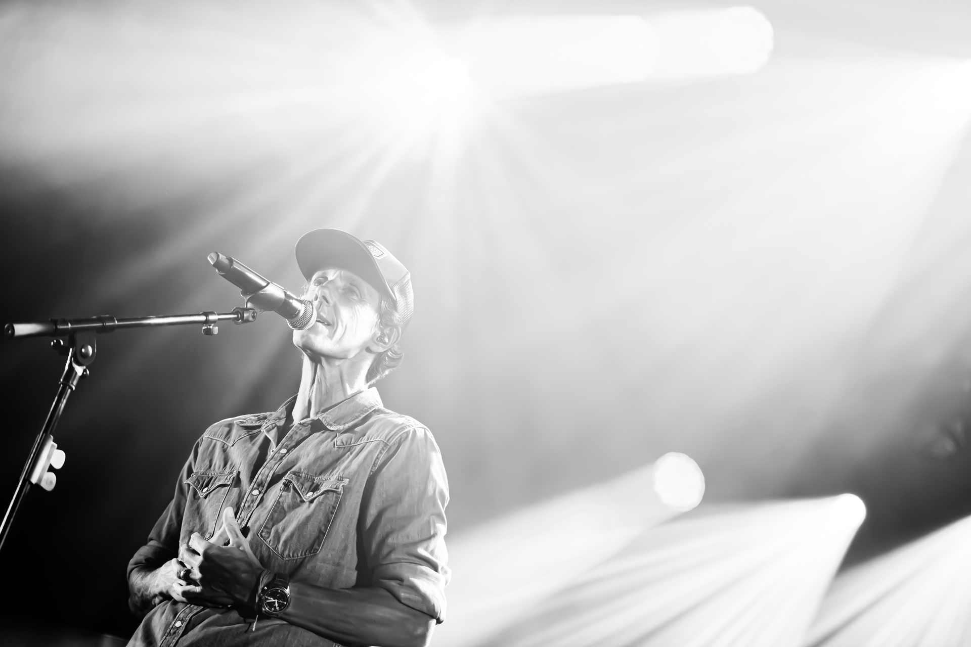K's Choice @ Blues Peer, picture 6, photographed by Leen Verlinden - FrontView Magazine