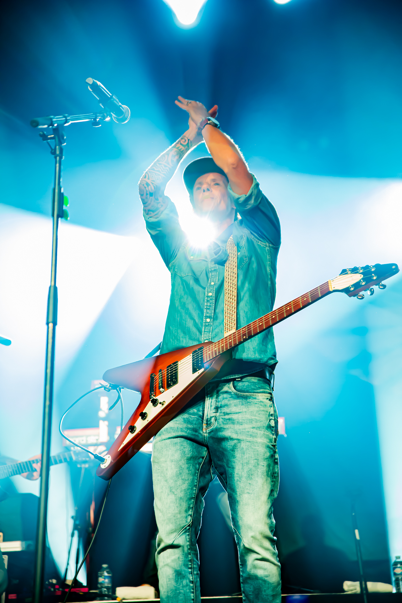 K's Choice @ Blues Peer, picture 27, photographed by Leen Verlinden - FrontView Magazine