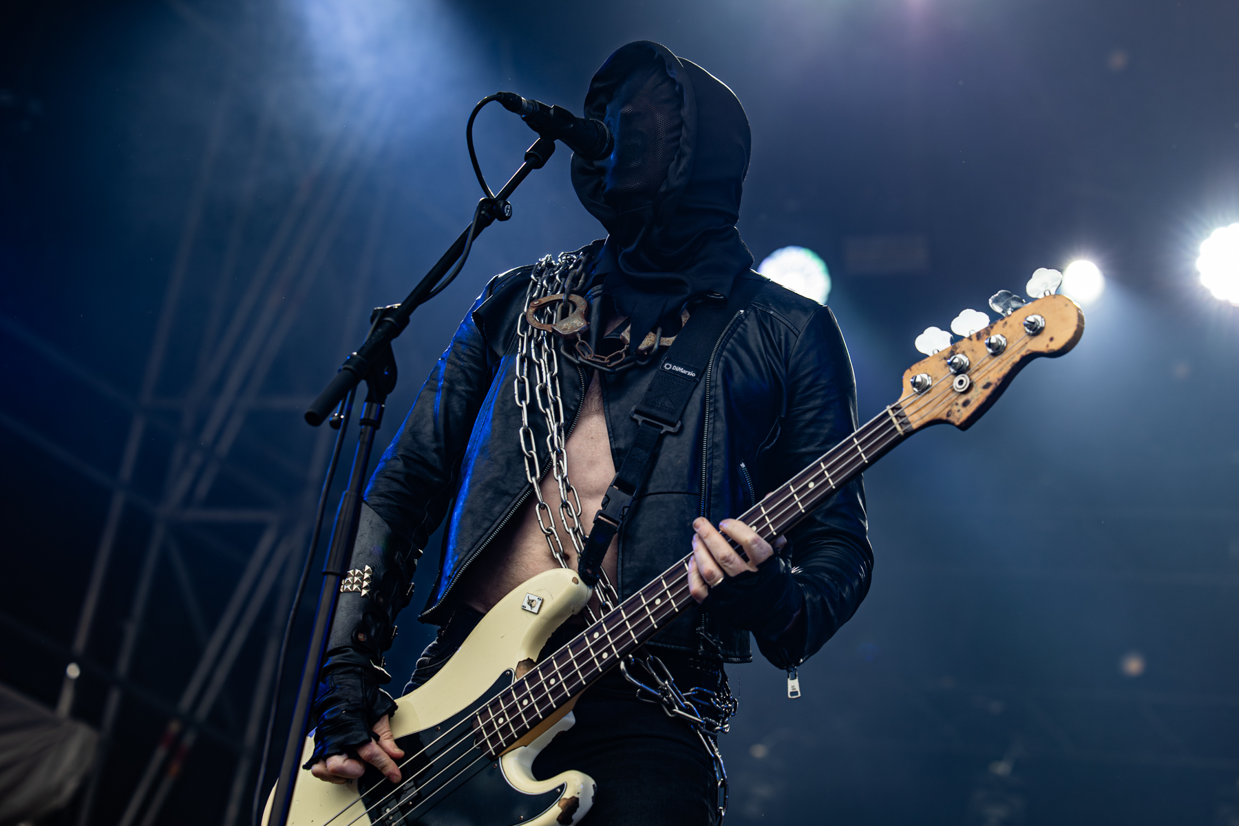 Midnight @ South Of Heaven, picture 3, photographed by Dorien Goetschalckx - FrontView Magazine