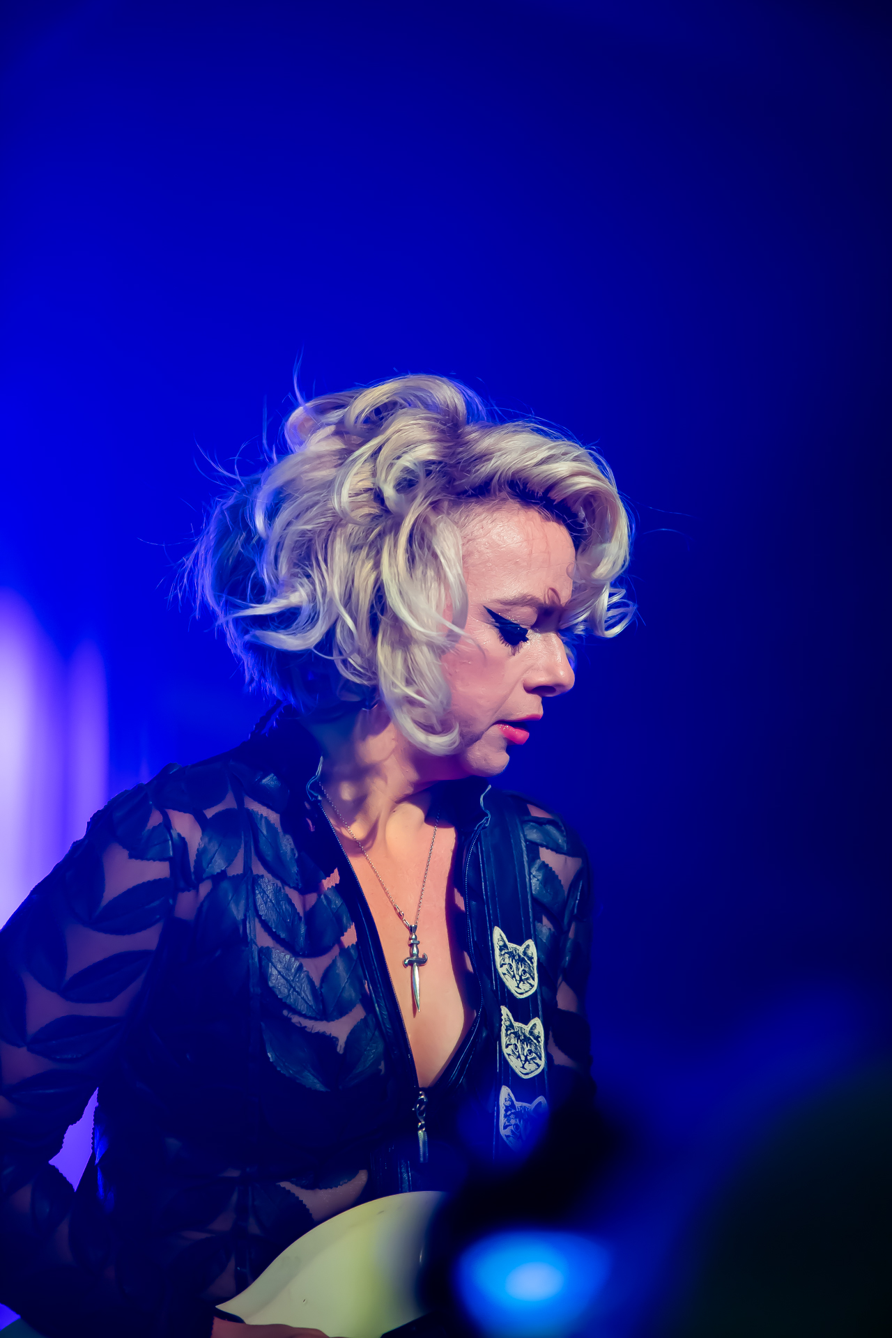 Samantha Fish @ Blues Peer, picture 5, photographed by Leen Verlinden - FrontView Magazine