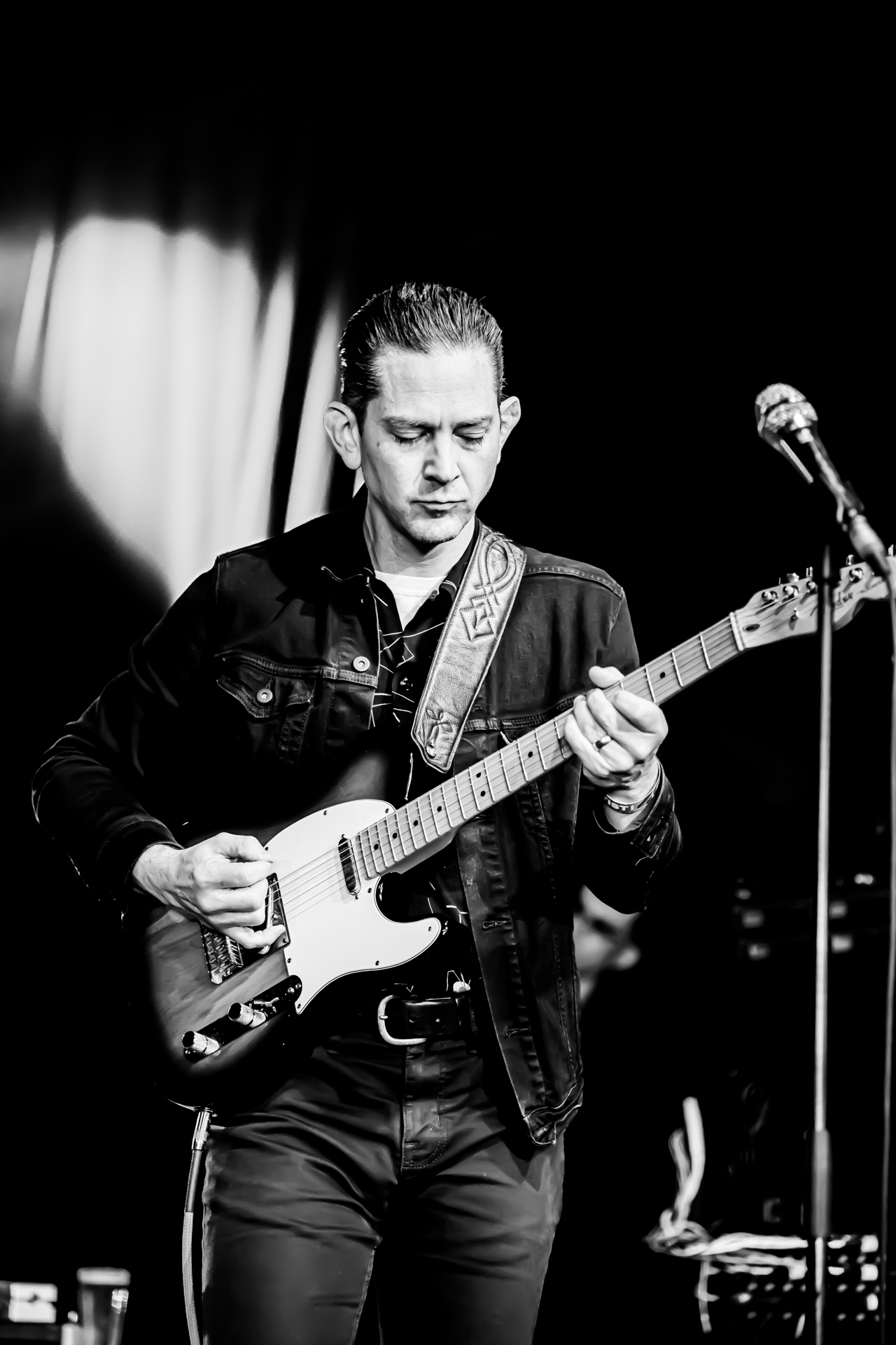 JD McPherson @ Blues Peer, picture 4, photographed by Leen Verlinden - FrontView Magazine