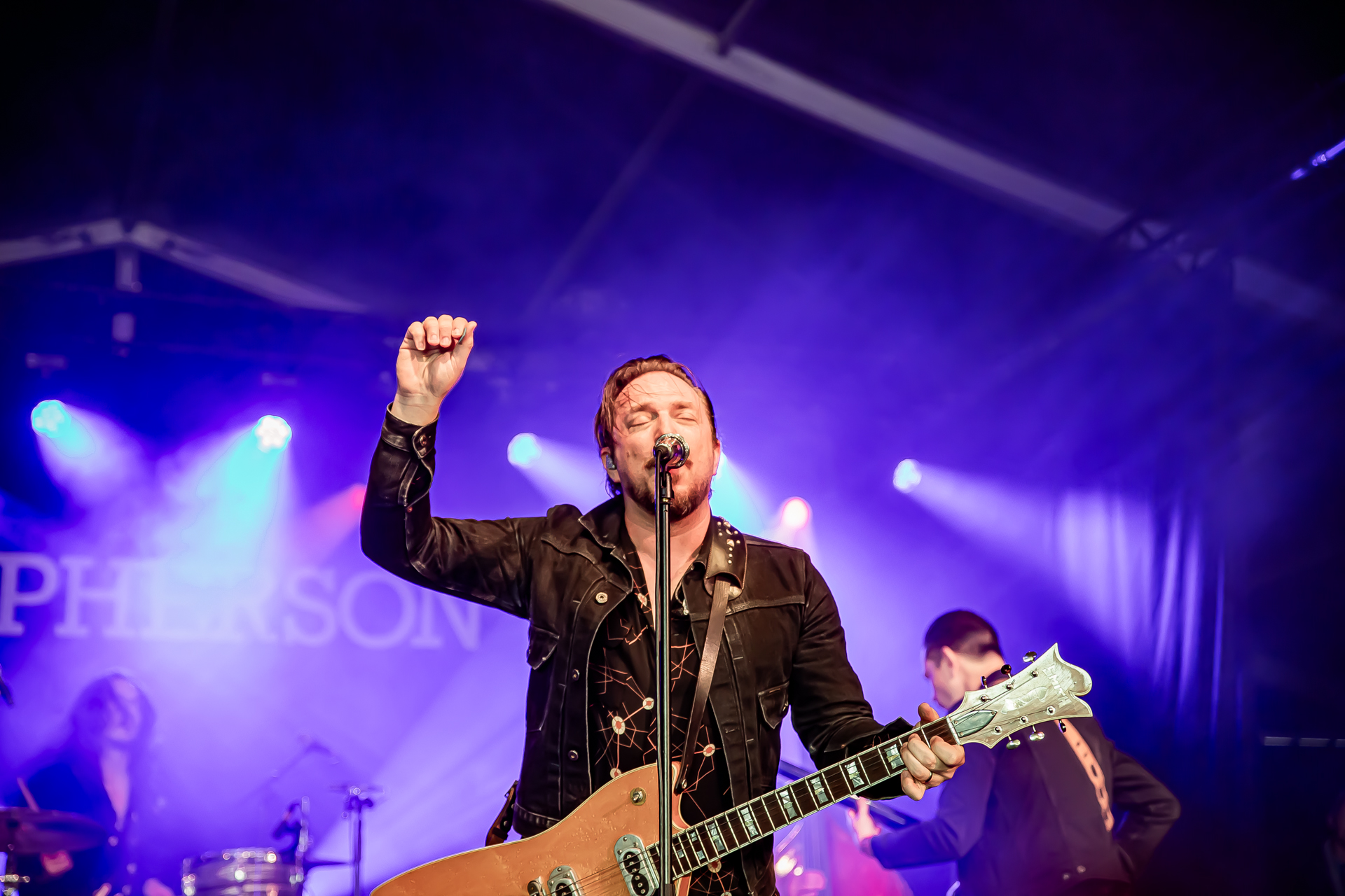 JD McPherson @ Blues Peer, picture 14, photographed by Leen Verlinden - FrontView Magazine