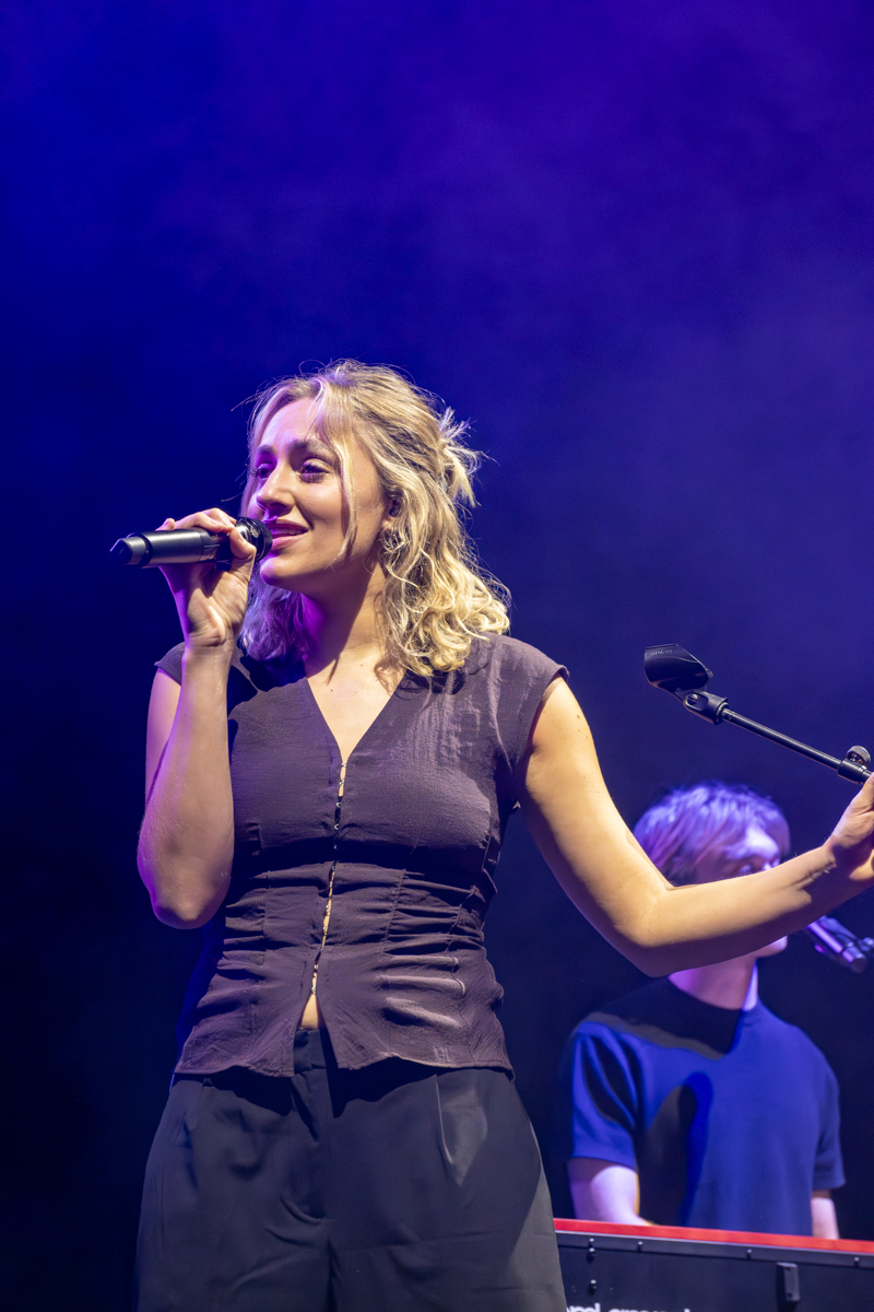 Lunace @ Sportpaleis, picture 8, photographed by Bart Janssens - FrontView Magazine