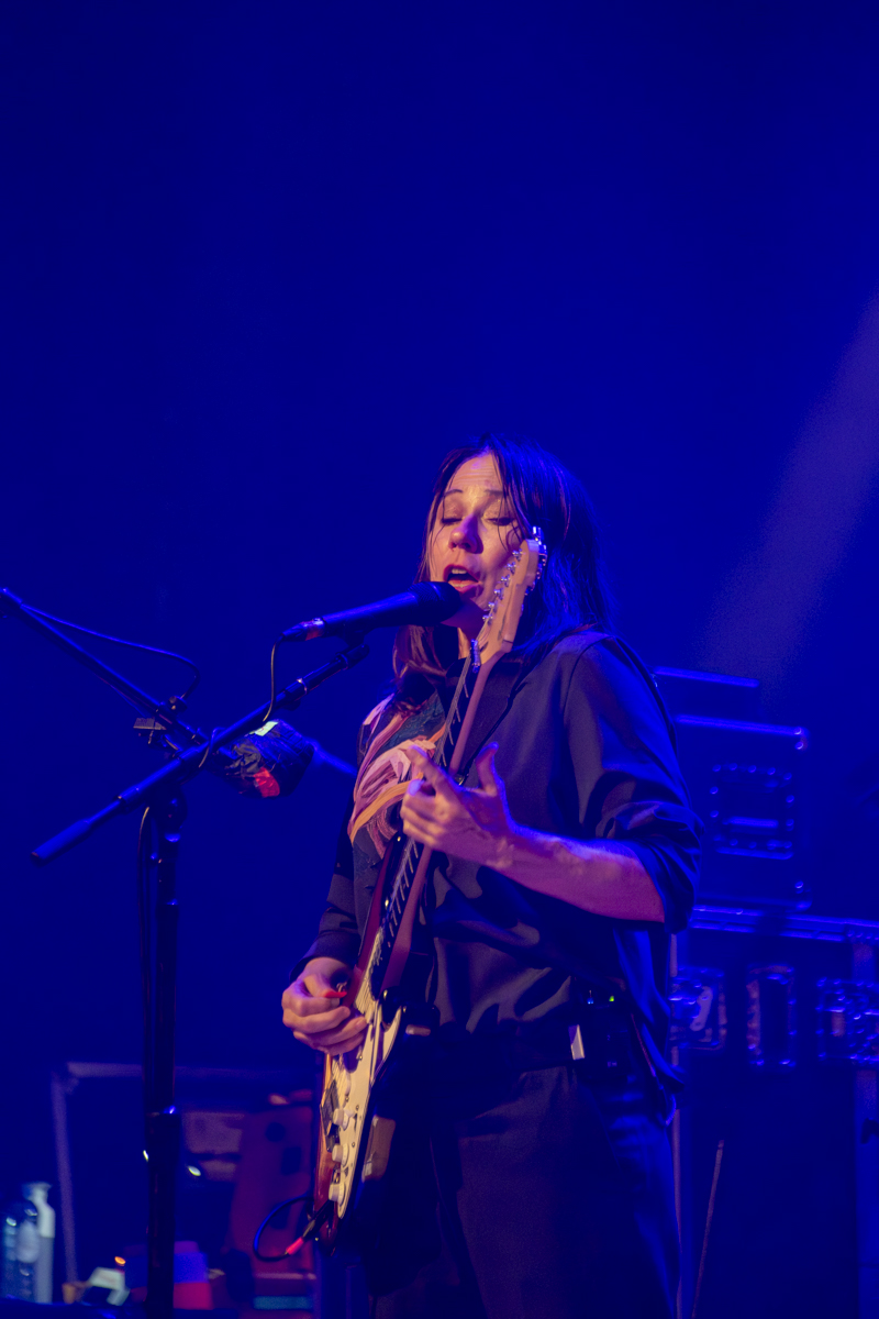 Kim Deal @ De Roma, picture 2, photographed by Bart Janssens - FrontView Magazine