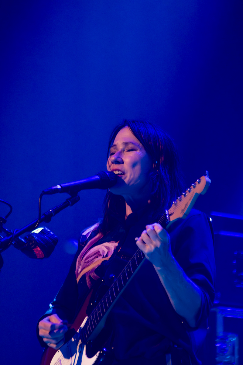 Kim Deal @ De Roma, picture 4, photographed by Bart Janssens - FrontView Magazine