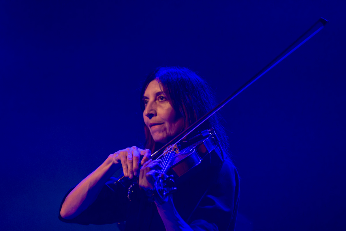 Kim Deal @ De Roma, picture 11, photographed by Bart Janssens - FrontView Magazine