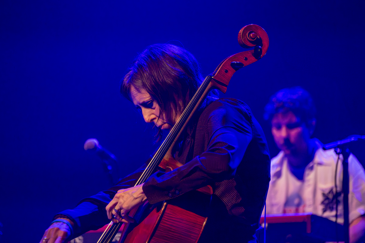 Kim Deal @ De Roma, picture 13, photographed by Bart Janssens - FrontView Magazine