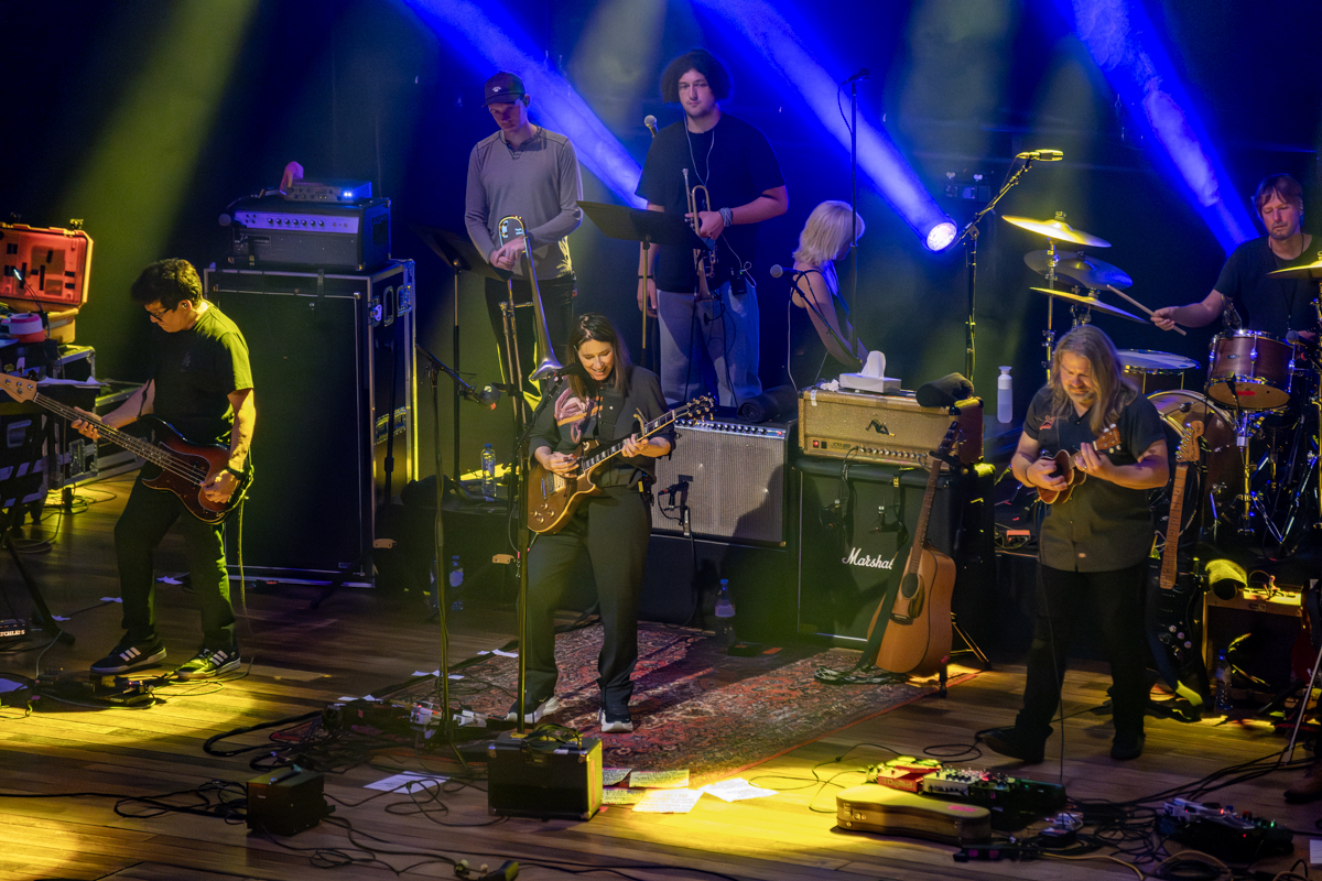 Kim Deal @ De Roma, picture 17, photographed by Bart Janssens - FrontView Magazine