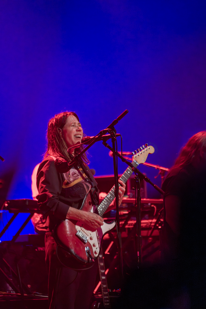 Kim Deal @ De Roma, picture 19, photographed by Bart Janssens - FrontView Magazine