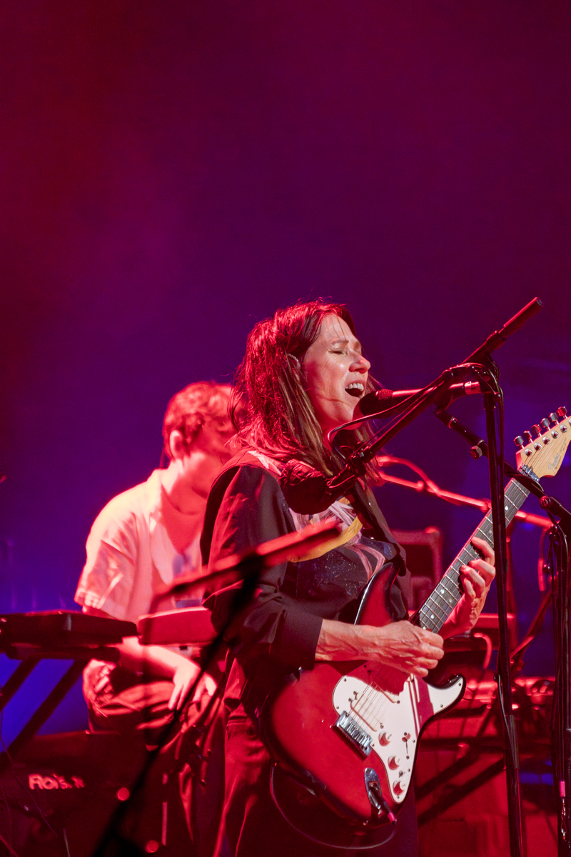 Kim Deal @ De Roma, picture 20, photographed by Bart Janssens - FrontView Magazine
