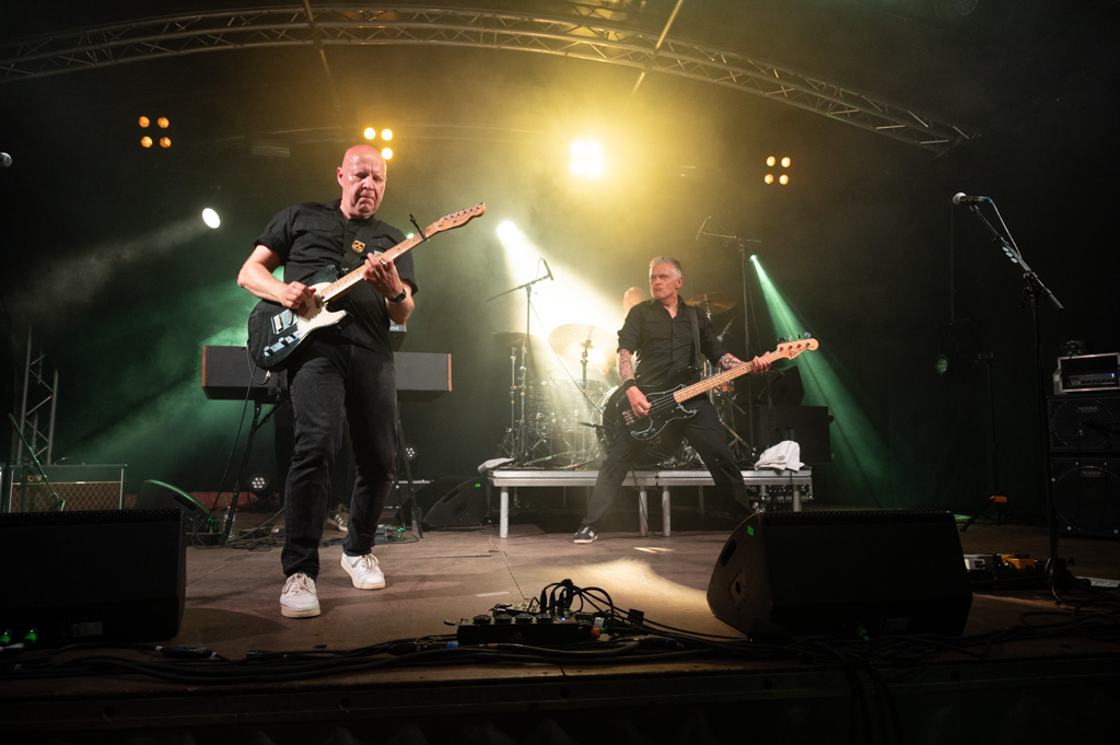 De Mens @ Retie Rockt, picture 17, photographed by Gert Daemen - FrontView Magazine