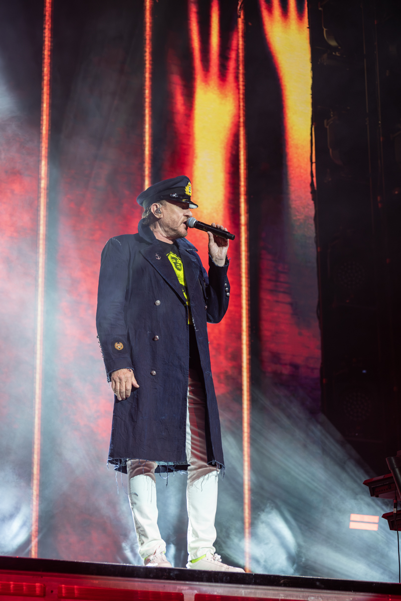 Duran Duran @ Sportpaleis, picture 6, photographed by Bart Janssens - FrontView Magazine