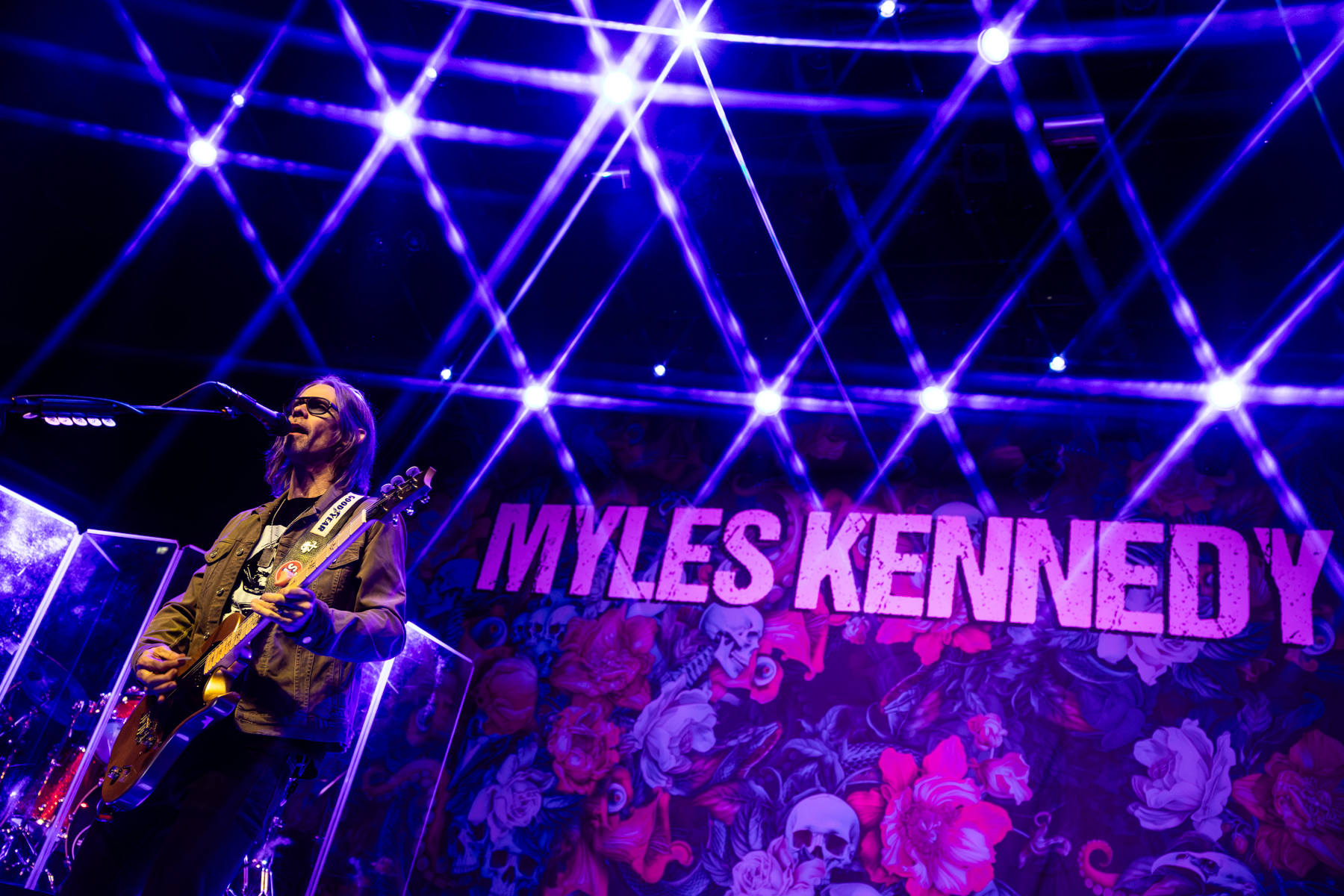 Myles Kennedy @ Effenaar, picture 3, photographed by Dorien Goetschalckx - FrontView Magazine