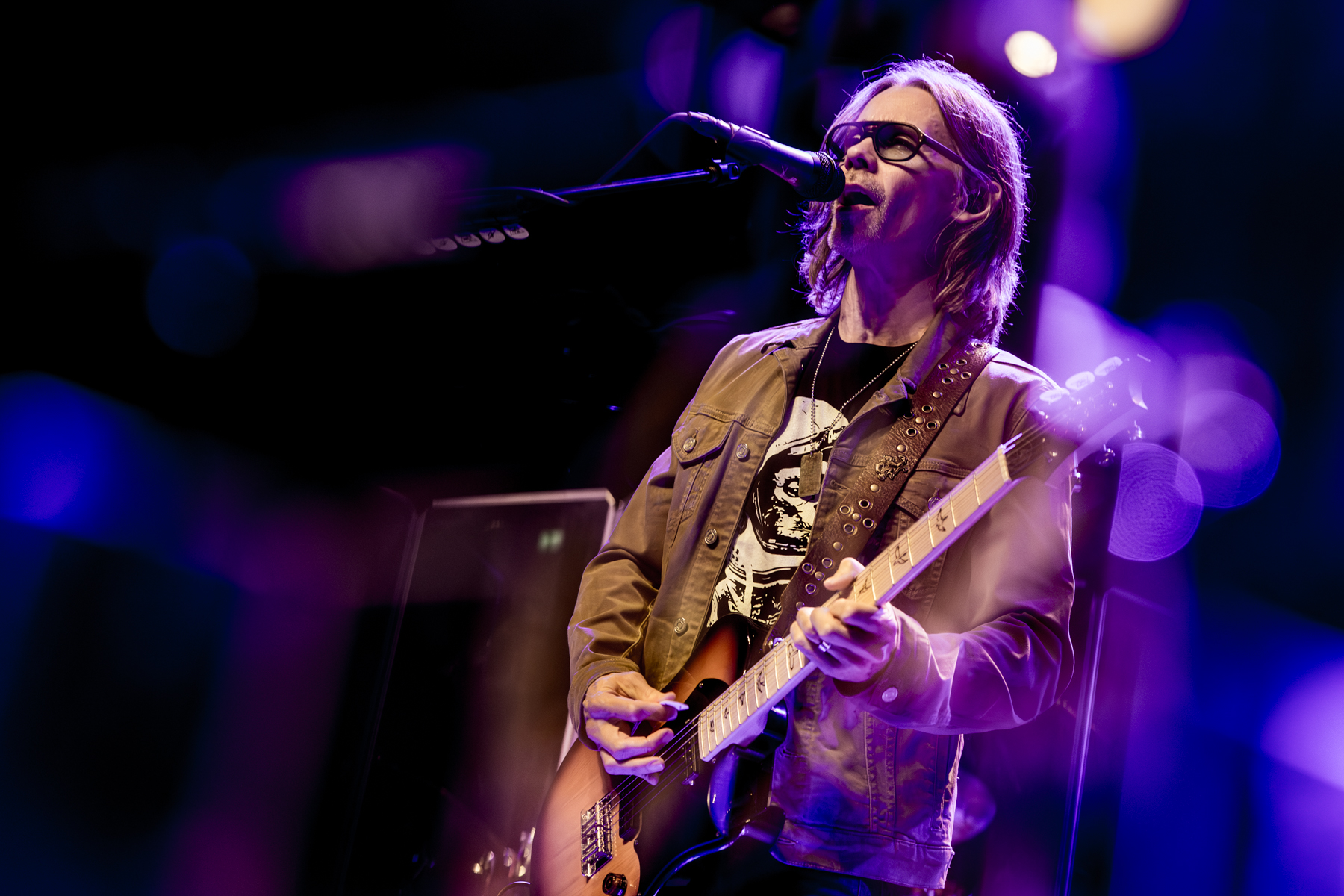 Myles Kennedy @ Effenaar, picture 12, photographed by Dorien Goetschalckx - FrontView Magazine