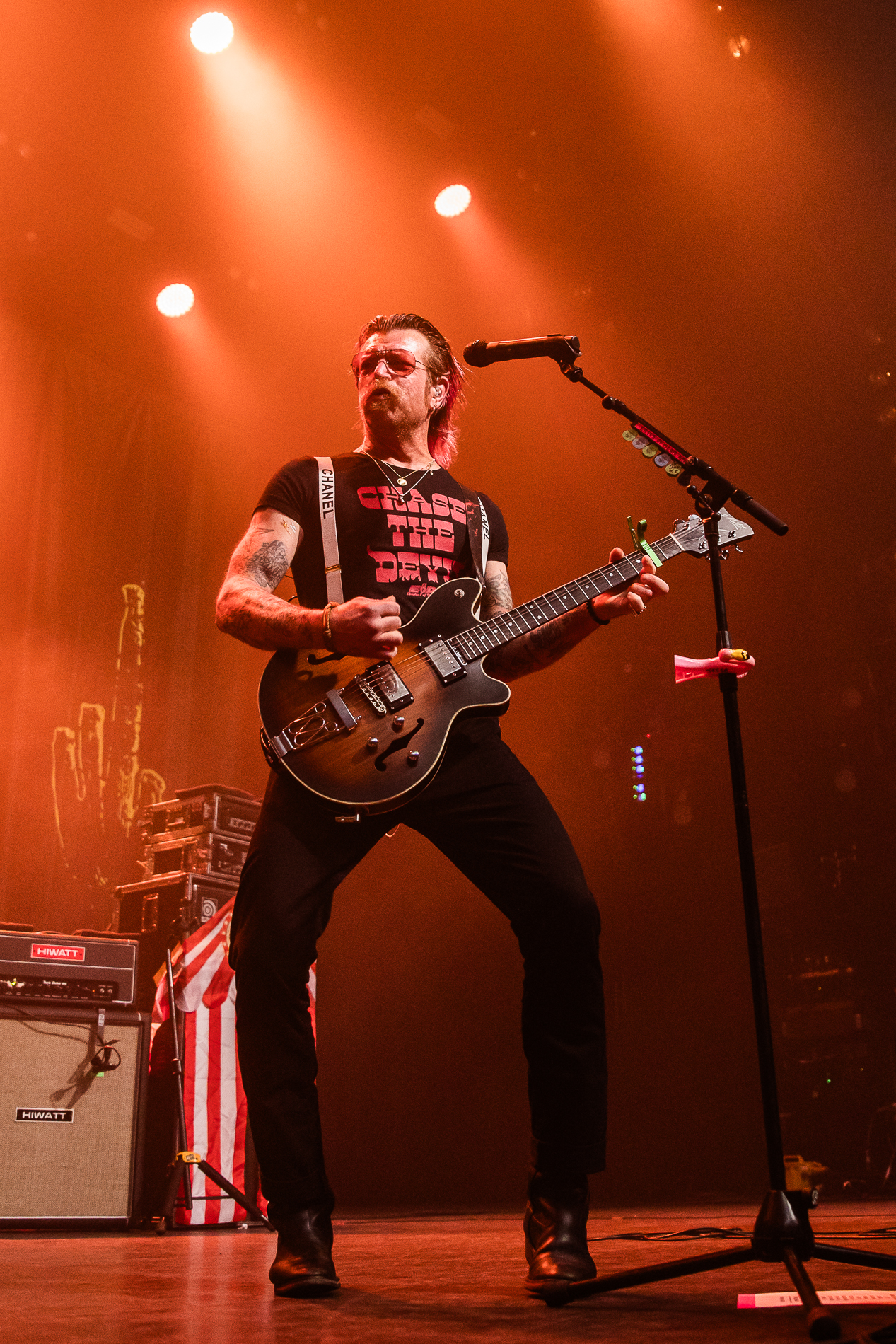 Eagles Of Death Metal @ 013, picture 13, photographed by Jürgen Bruynooghe - FrontView Magazine