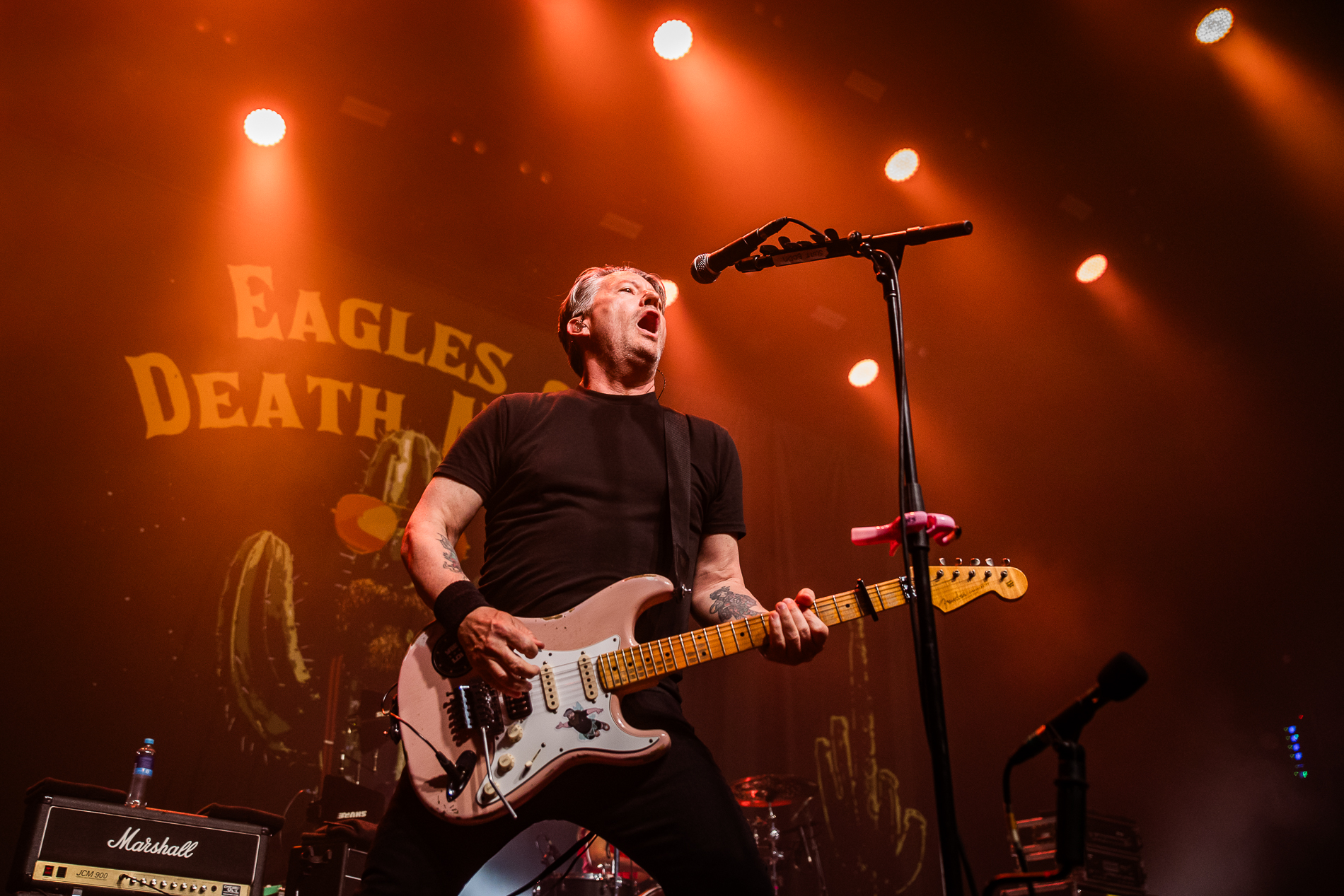 Eagles Of Death Metal @ 013, picture 14, photographed by Jürgen Bruynooghe - FrontView Magazine