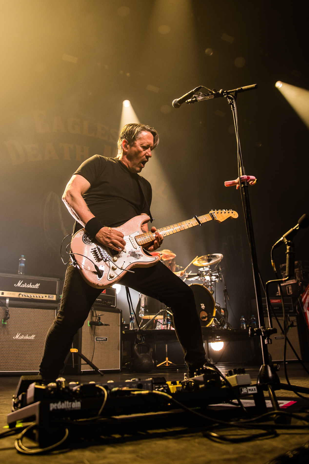 Eagles Of Death Metal @ 013, picture 16, photographed by Jürgen Bruynooghe - FrontView Magazine