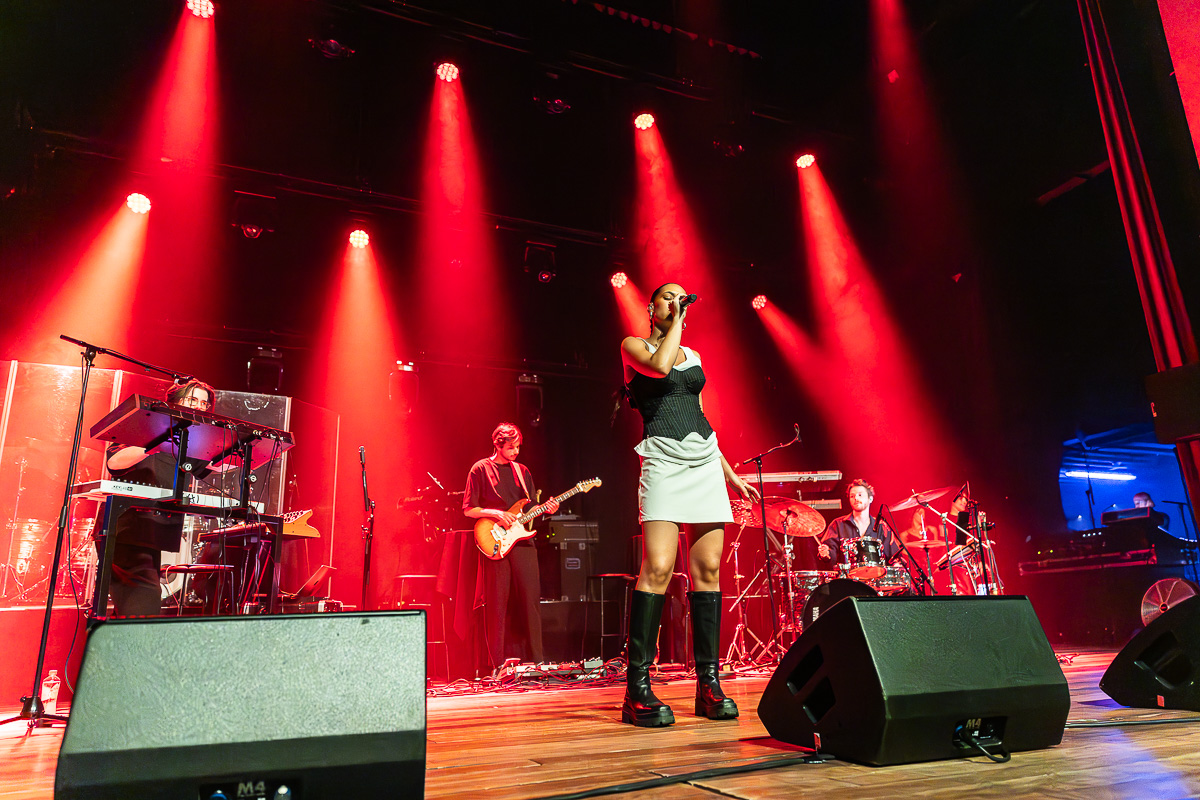 Mavee @ De Roma, picture 5, photographed by Marc Verdonck - FrontView Magazine