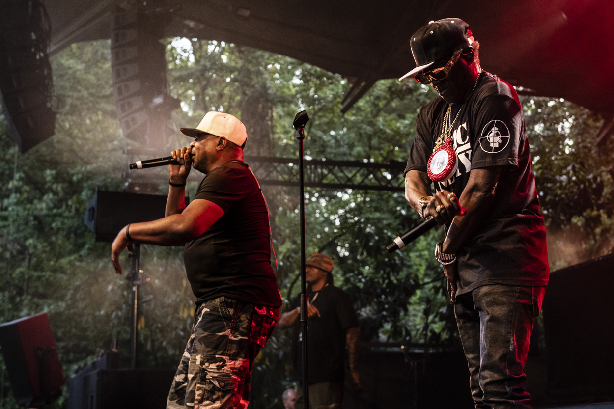 Public Enemy @ OLT Rivierenhof, picture 7, photographed by Sandra Van Watermeulen - FrontView Magazine