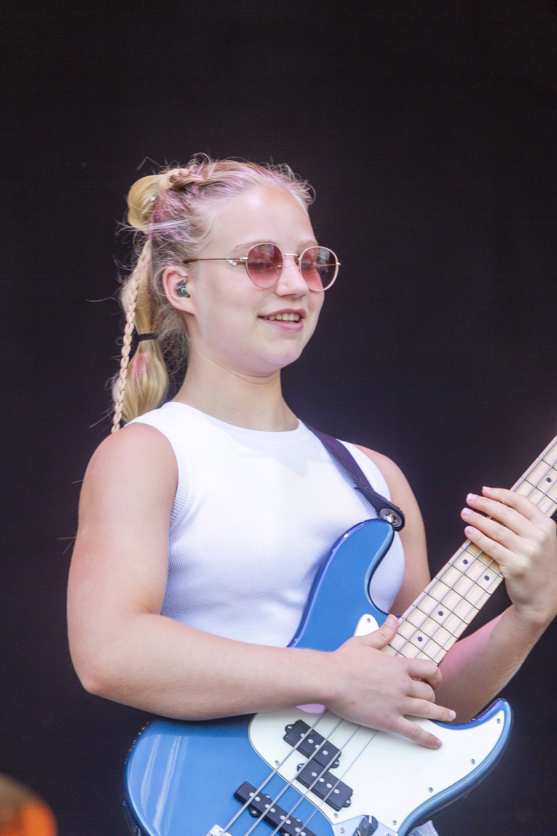A Lot(te) Of Bass @ Adriaen Brouwer Bierfeesten, picture 2, photographed by Edwin Houdevelt - FrontView Magazine