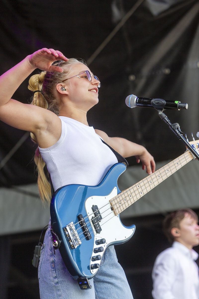 A Lot(te) Of Bass @ Adriaen Brouwer Bierfeesten, picture 9, photographed by Edwin Houdevelt - FrontView Magazine