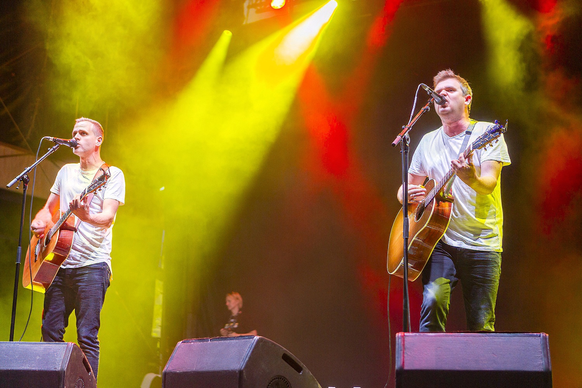 Bram en Lennert @ Adriaen Brouwer Bierfeesten, foto 3, foto's door Edwin Houdevelt - FrontView Magazine