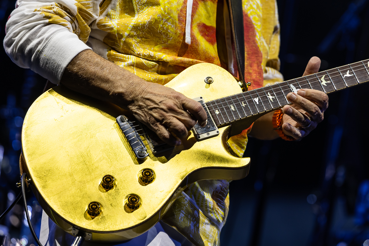 Santana @ Sportpaleis, picture 3, photographed by Marc Verdonck - FrontView Magazine