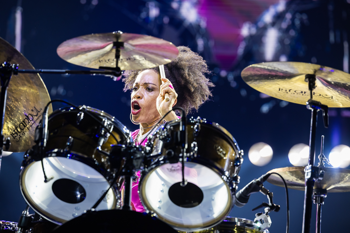 Santana @ Sportpaleis, picture 6, photographed by Marc Verdonck - FrontView Magazine