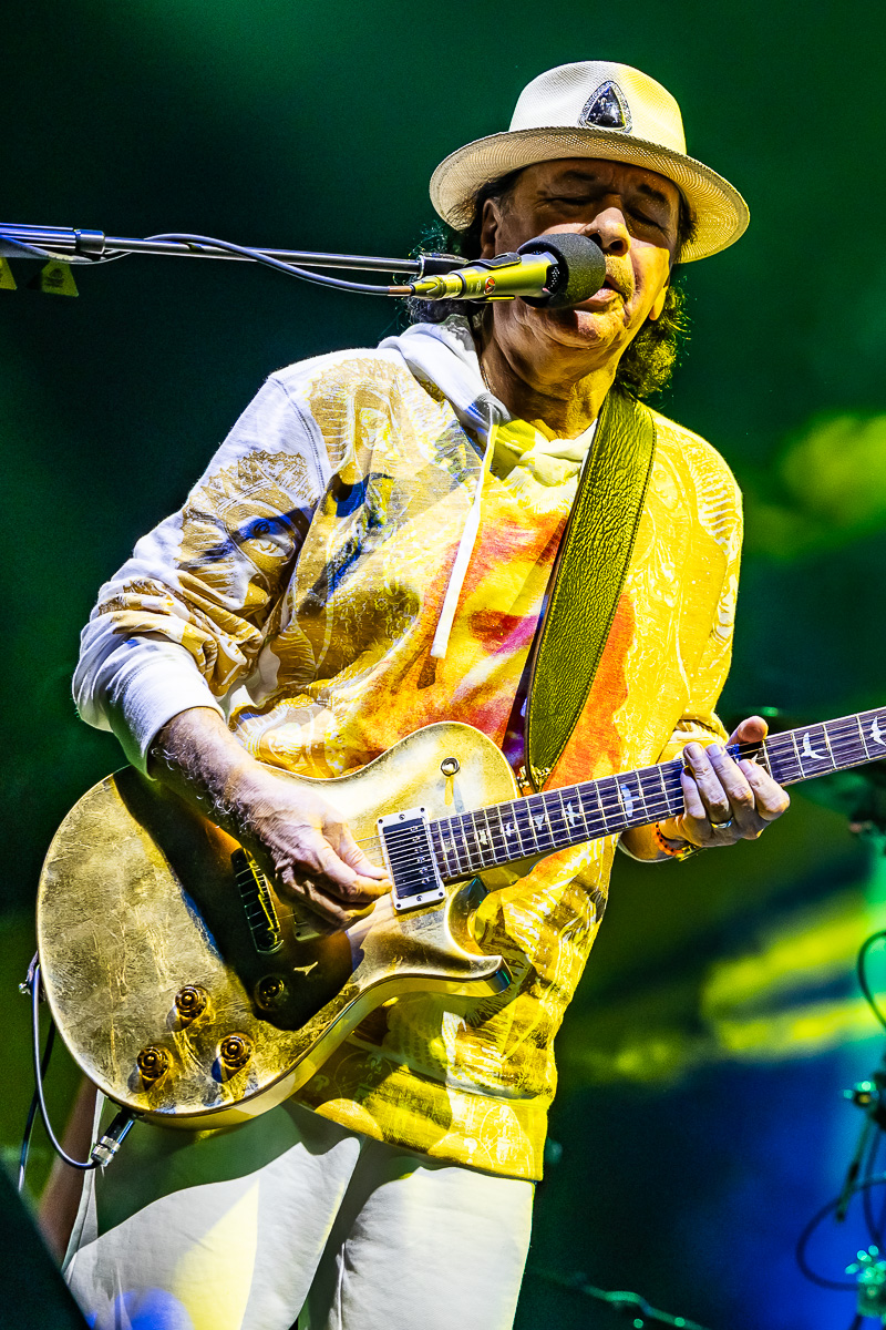 Santana @ Sportpaleis, picture 16, photographed by Marc Verdonck - FrontView Magazine