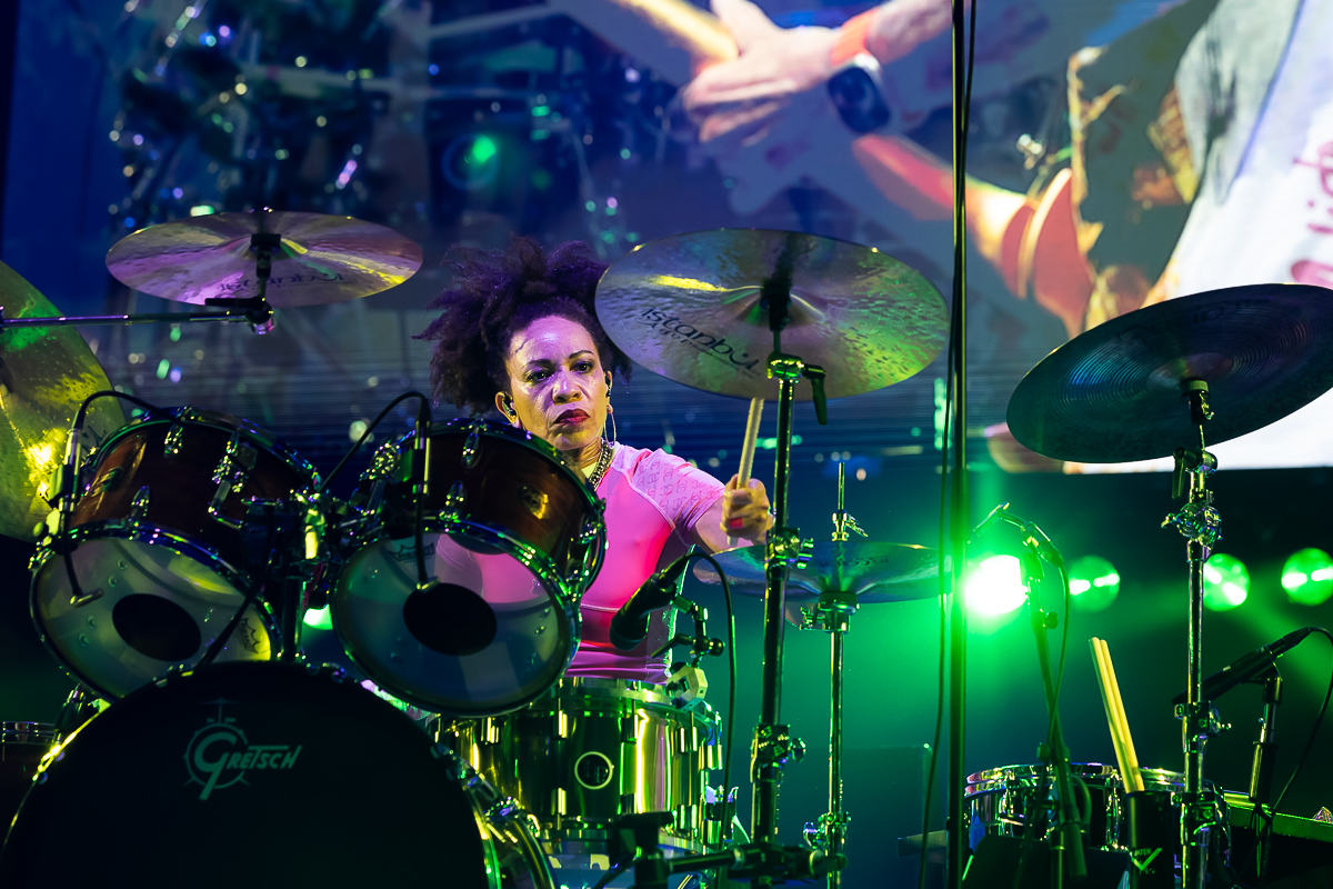 Santana @ Sportpaleis, picture 17, photographed by Marc Verdonck - FrontView Magazine