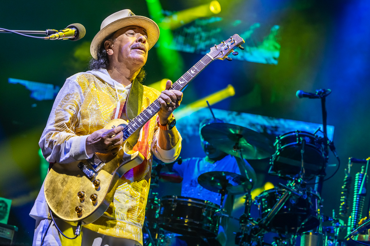 Santana @ Sportpaleis, picture 28, photographed by Marc Verdonck - FrontView Magazine