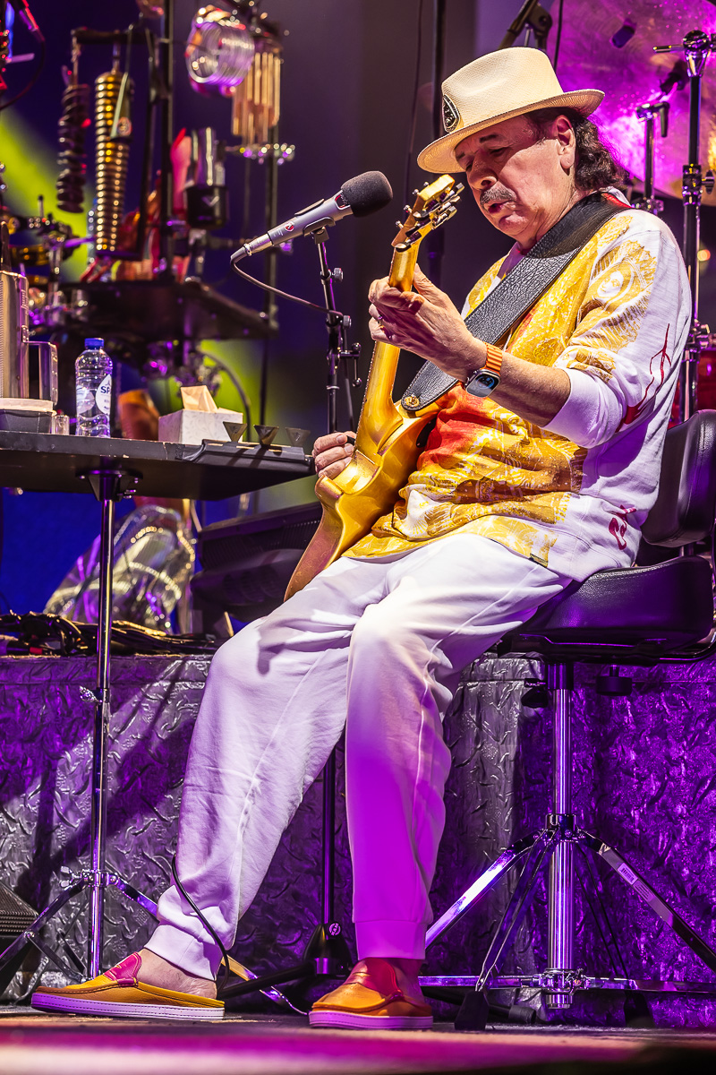 Santana @ Sportpaleis, picture 29, photographed by Marc Verdonck - FrontView Magazine