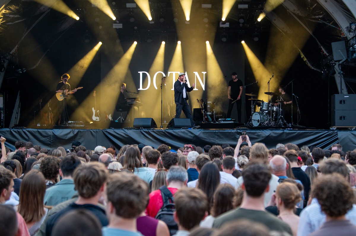 Dotan @ Genk On Stage, picture 16, photographed by Anoek Houben - FrontView Magazine