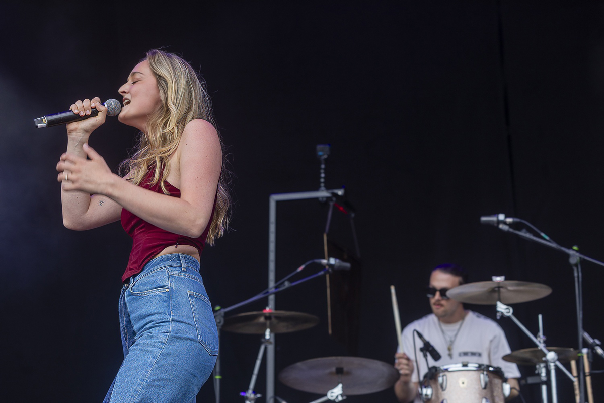 Elle Fray @ Adriaen Brouwer Bierfeesten, foto 14, foto's door Edwin Houdevelt - FrontView Magazine