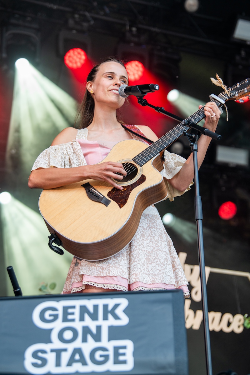 Lullaby Embrace @ Genk On Stage, picture 7, photographed by Anoek Houben - FrontView Magazine
